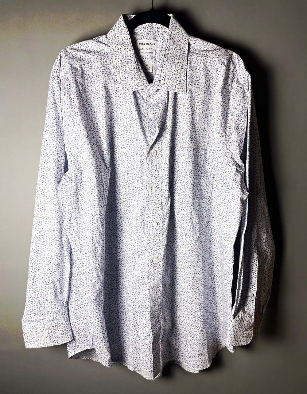 Bill Blass Men's Regular Fit White/Blue Floral Dress Shirt XL 17-17.5 34/35